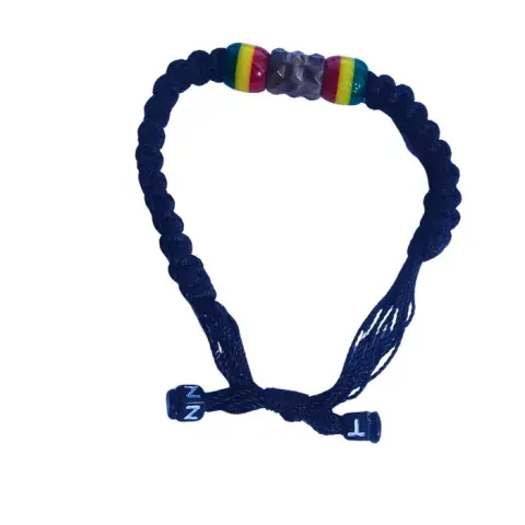 Bracelet Tressé Bleu avec Perles Rasta – Ajustable et Fait Main