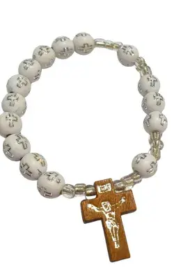Bracelet Chrétien Blanc avec Croix en Bois – Perles Spirituelles Élégantes